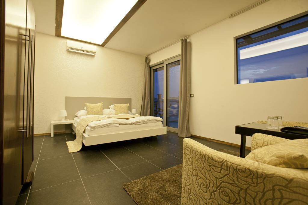 Parliament Penthouse Boutique B&B Budapest Bagian luar foto