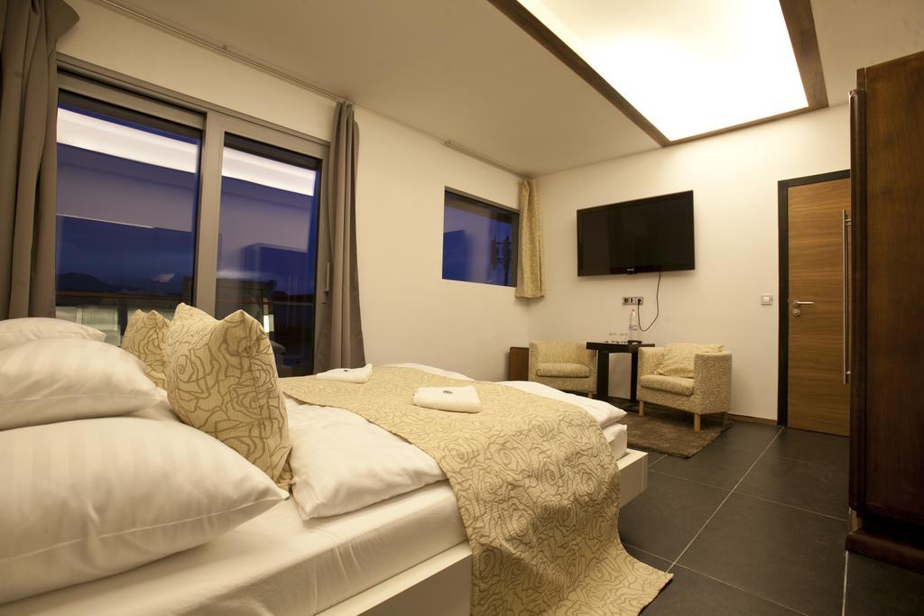 Parliament Penthouse Boutique B&B Budapest Bagian luar foto